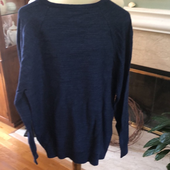 J.Crew women sweater - Picture 2 of 5